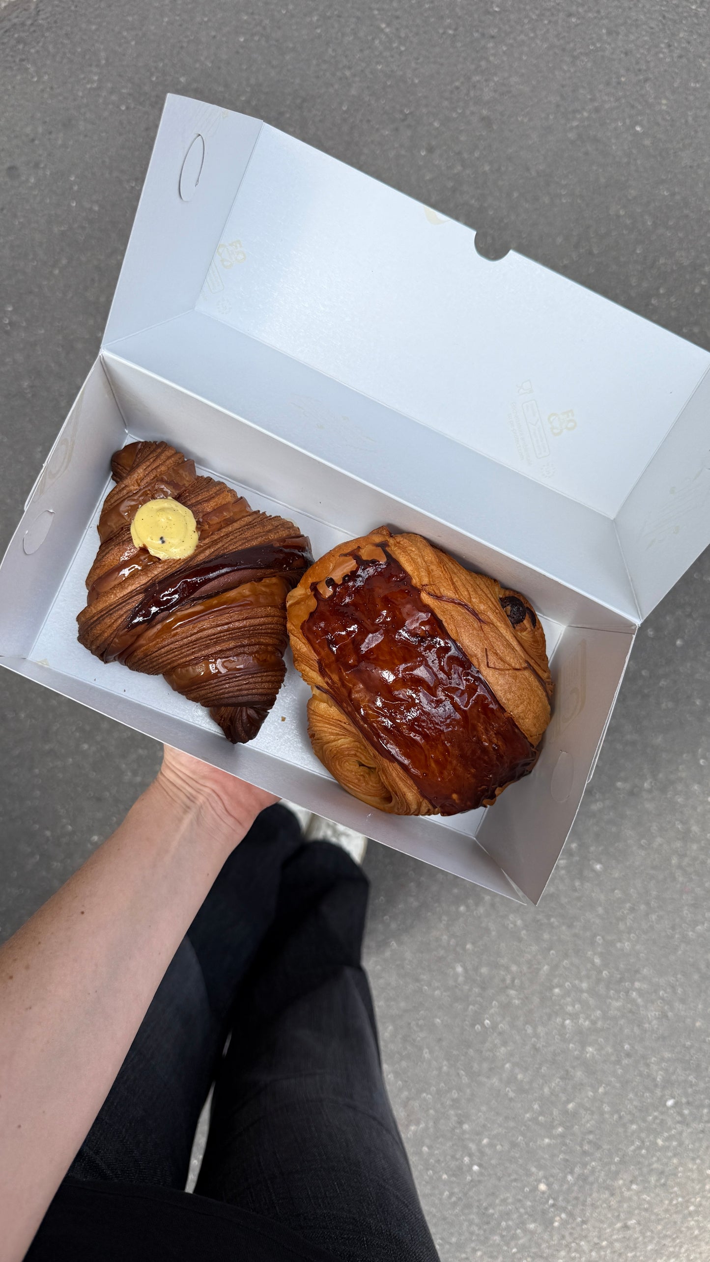 Croissant alla crema + Pain au Chocolat